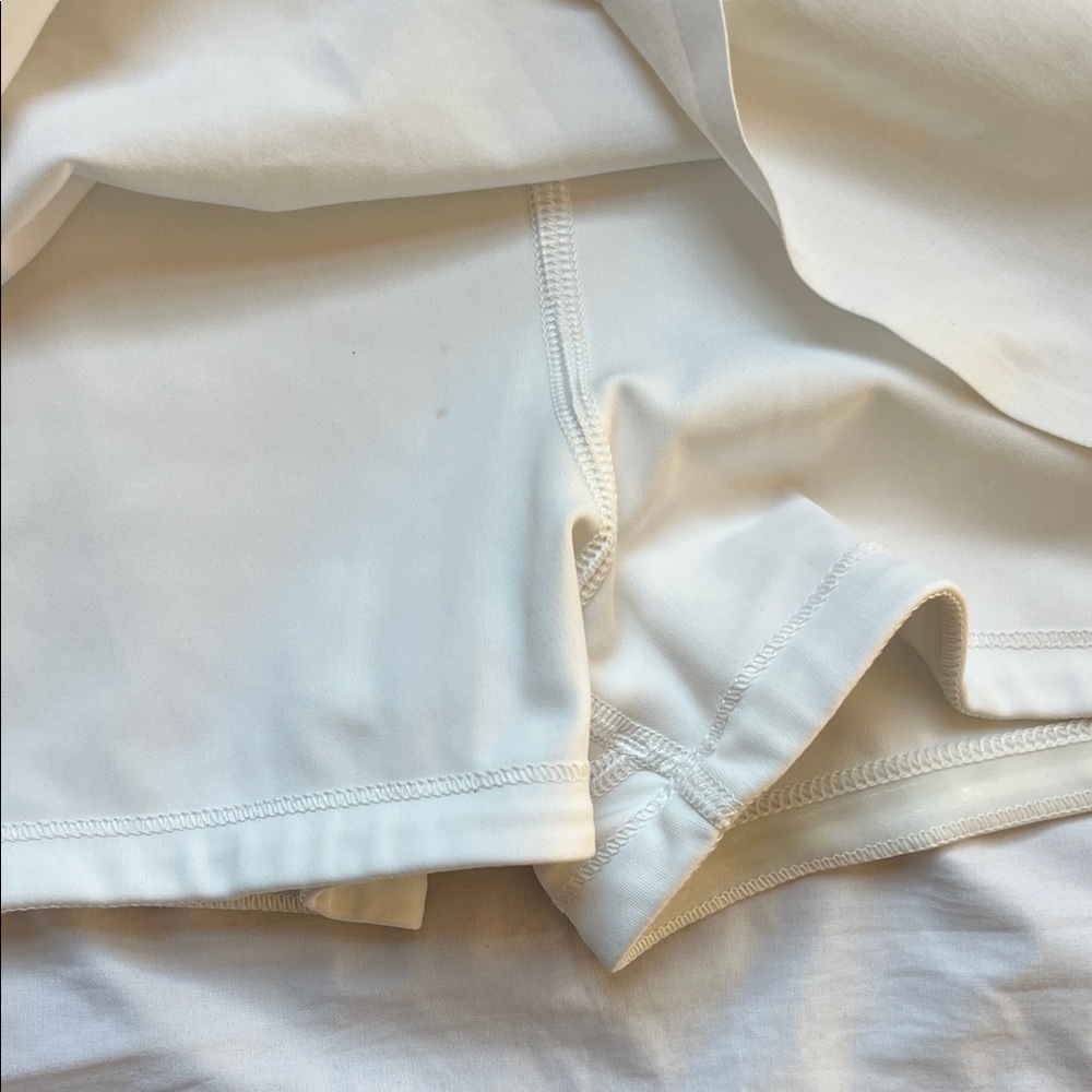Athleta White Run With It 14” Skort - Picture 3 of 4